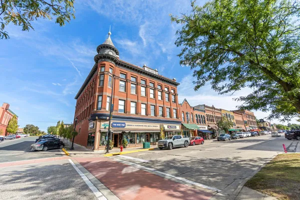 $799,900 | 485 Rosewood Road, Northfield, MN 55057