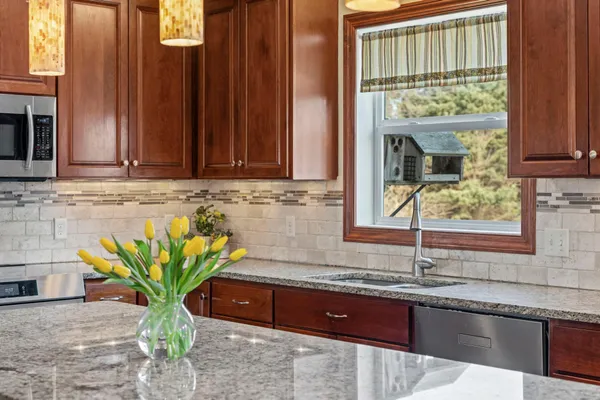 $799,900 | 485 Rosewood Road, Northfield, MN 55057