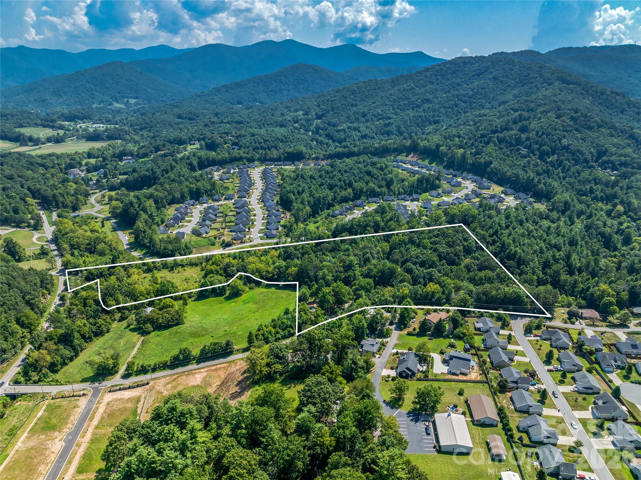 28 Pleasant Grove Road Weaverville, NC 28787 - Photo 4 of 9