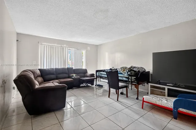 $180,000 | 11925 Northeast 2nd Avenue, Unit B105, North Miami, FL 33161