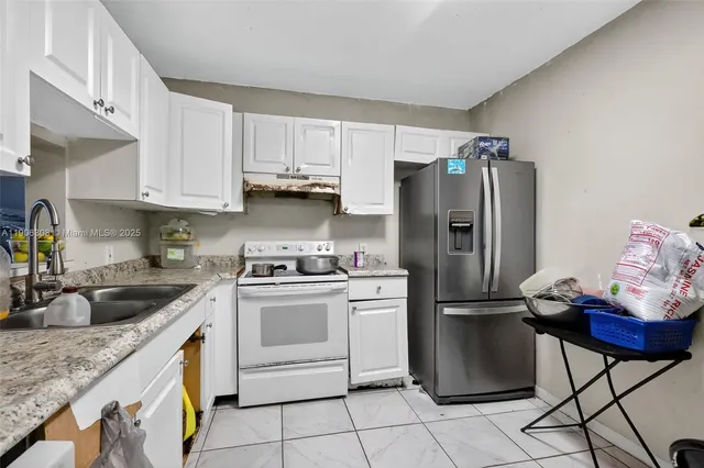 $180,000 | 11925 Northeast 2nd Avenue, Unit B105, North Miami, FL 33161