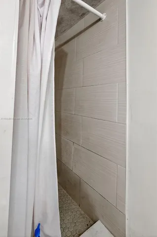 $180,000 | 11925 Northeast 2nd Avenue, Unit B105, North Miami, FL 33161