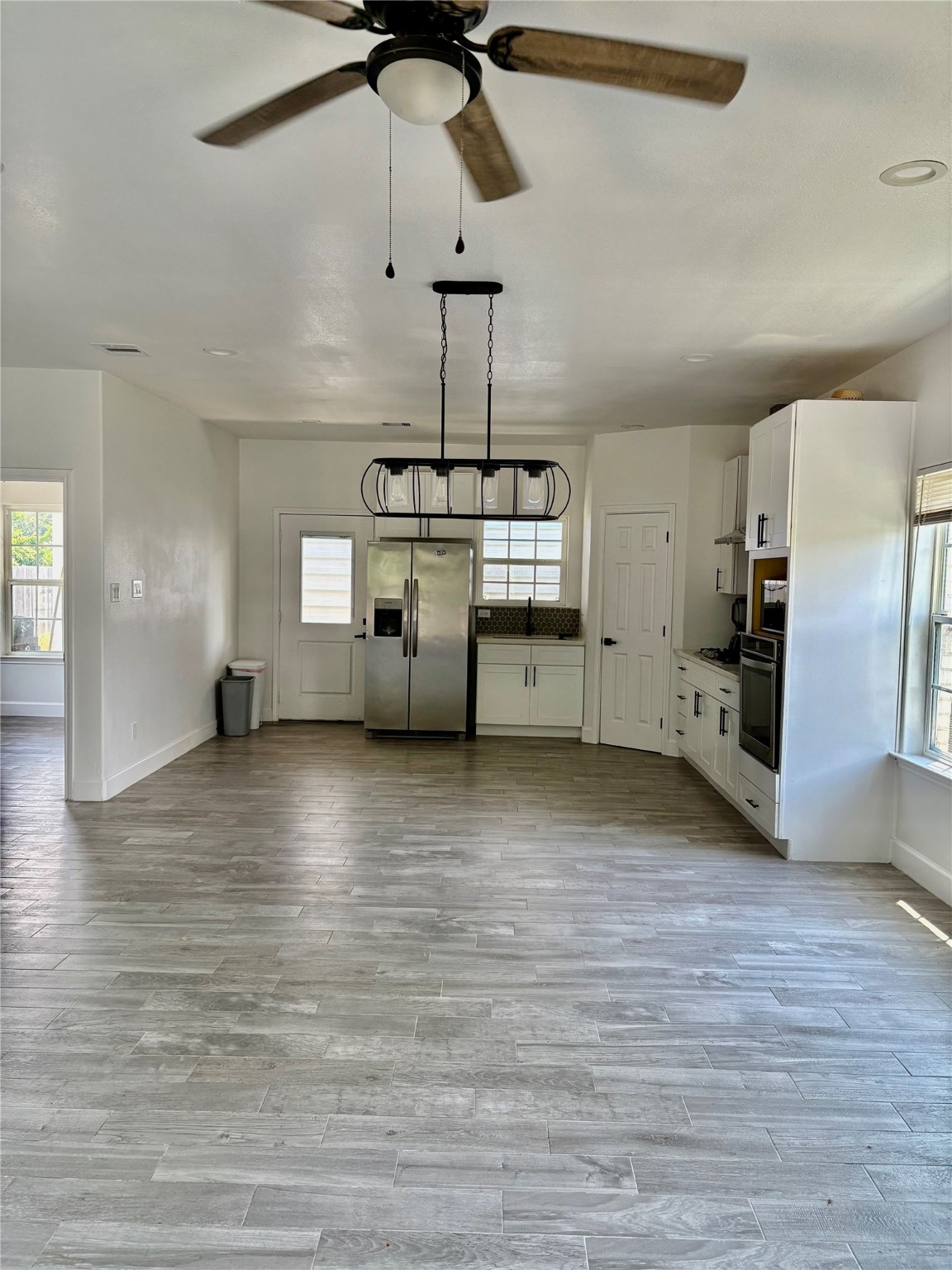 4827 1st Street Houston, TX 77504 - Photo 3 of 45