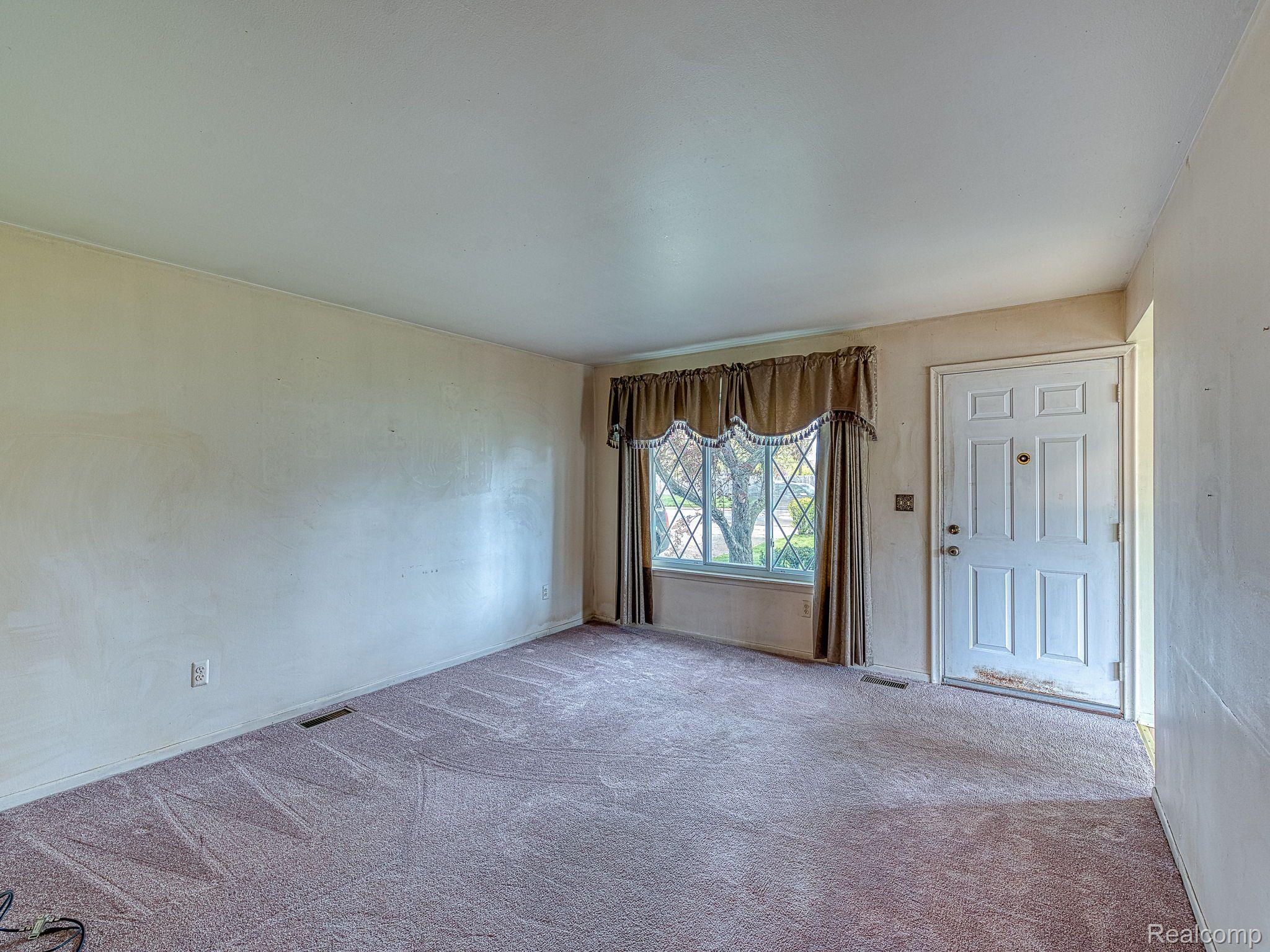 596 North Harris Road Ypsilanti, MI 48198 - Photo 7 of 27 Gallery Image 7