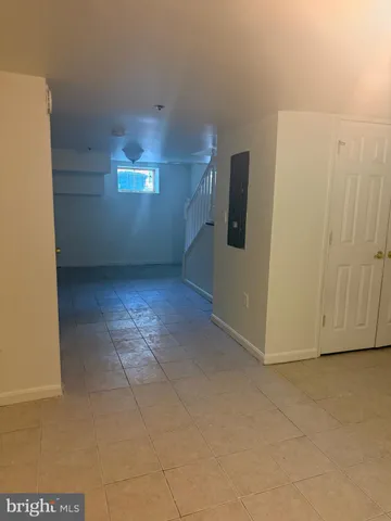 $1,200 | 1713 Hollins Street, Baltimore, MD 21223