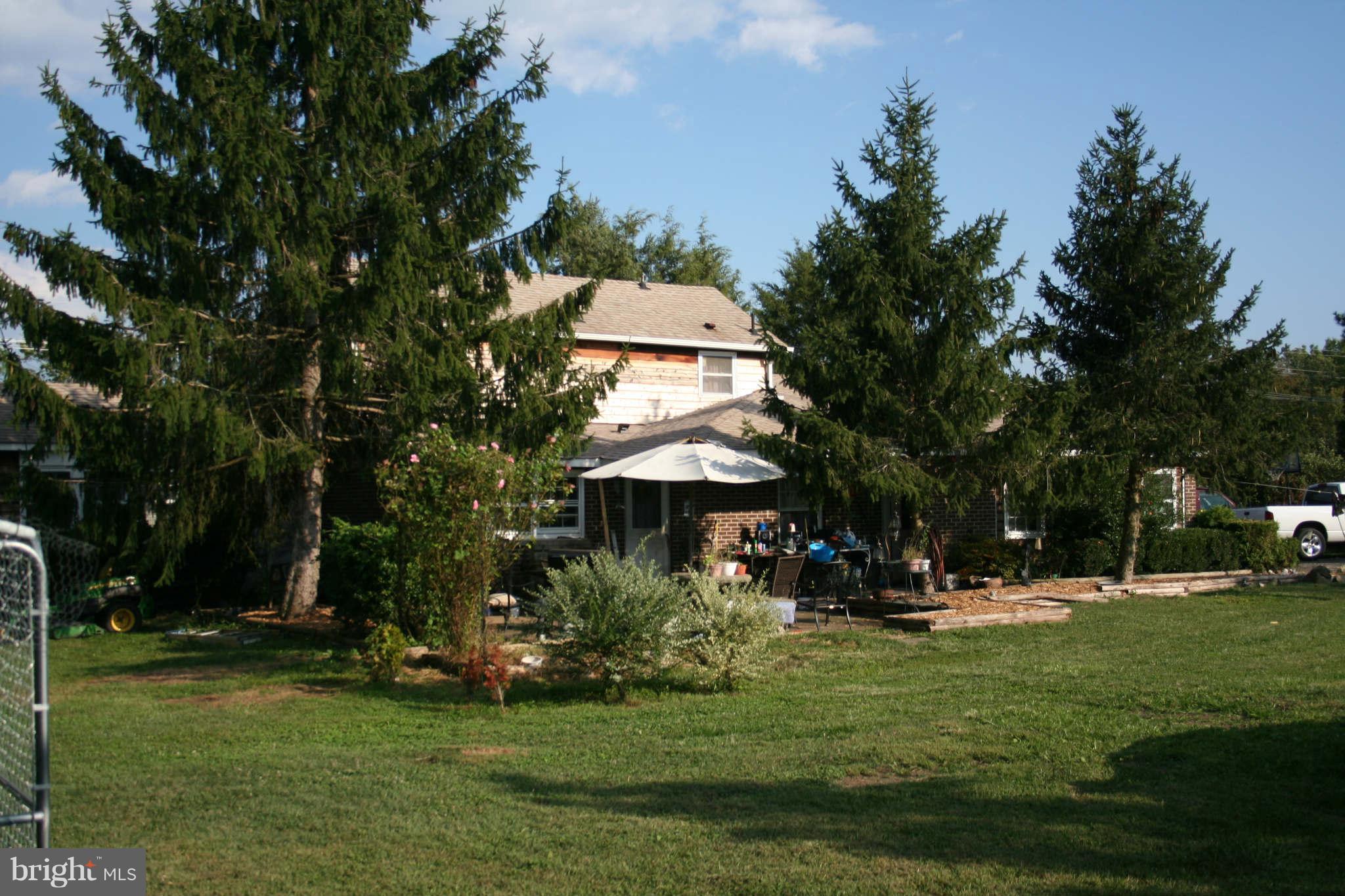 4814 Pleasant Valley Road Chantilly, VA 20151 - Photo 13 of 15 Exterior Rear