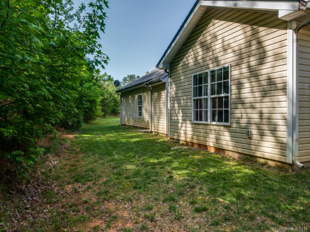 5325 Javitz Road Charlotte, NC 28216 - Photo 10 of 10 Gallery Image 10