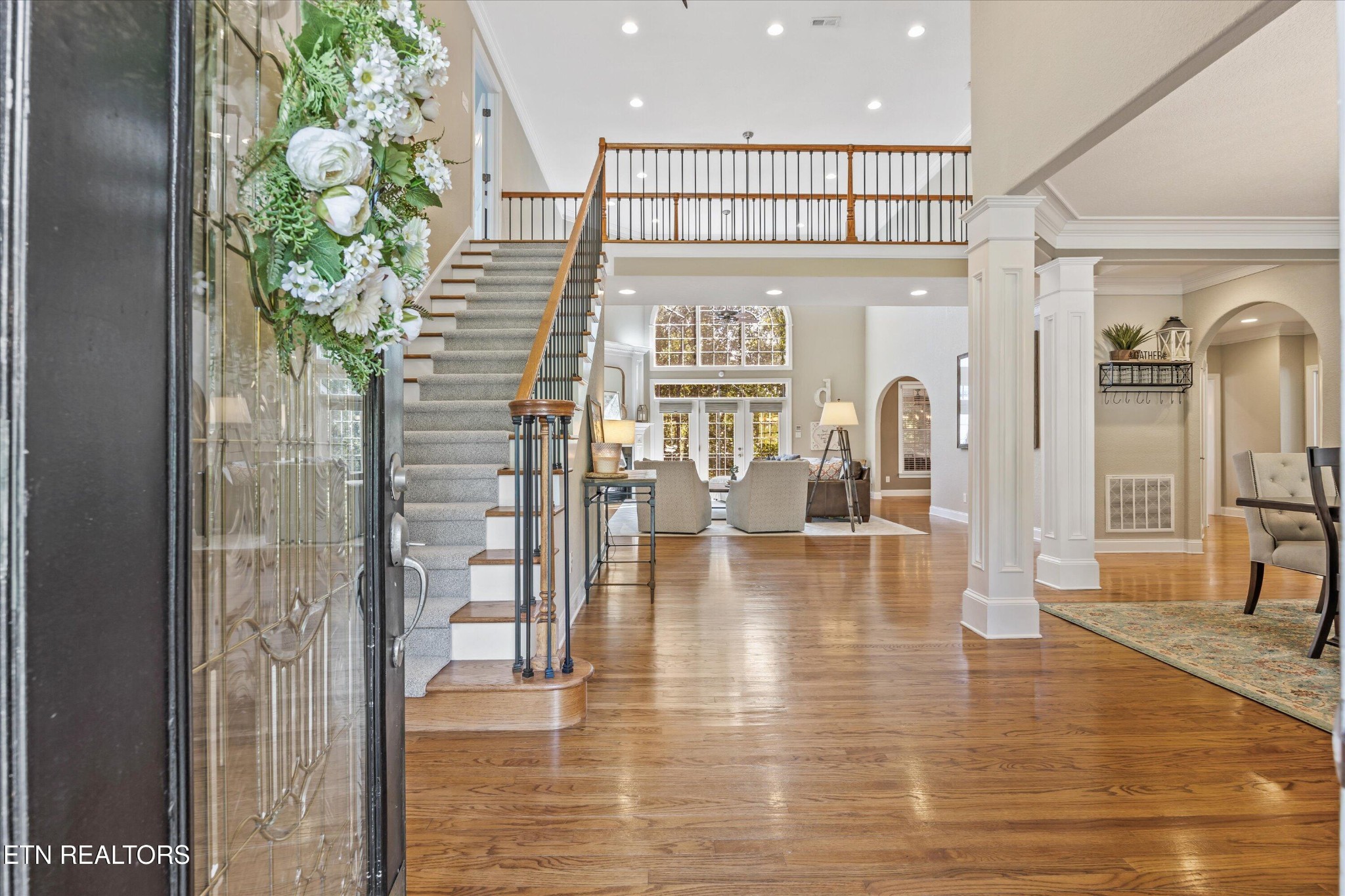 12820 High Oak Road Knoxville, TN 37934 - Photo 5 of 60 a view of a hallway with wooden floor
