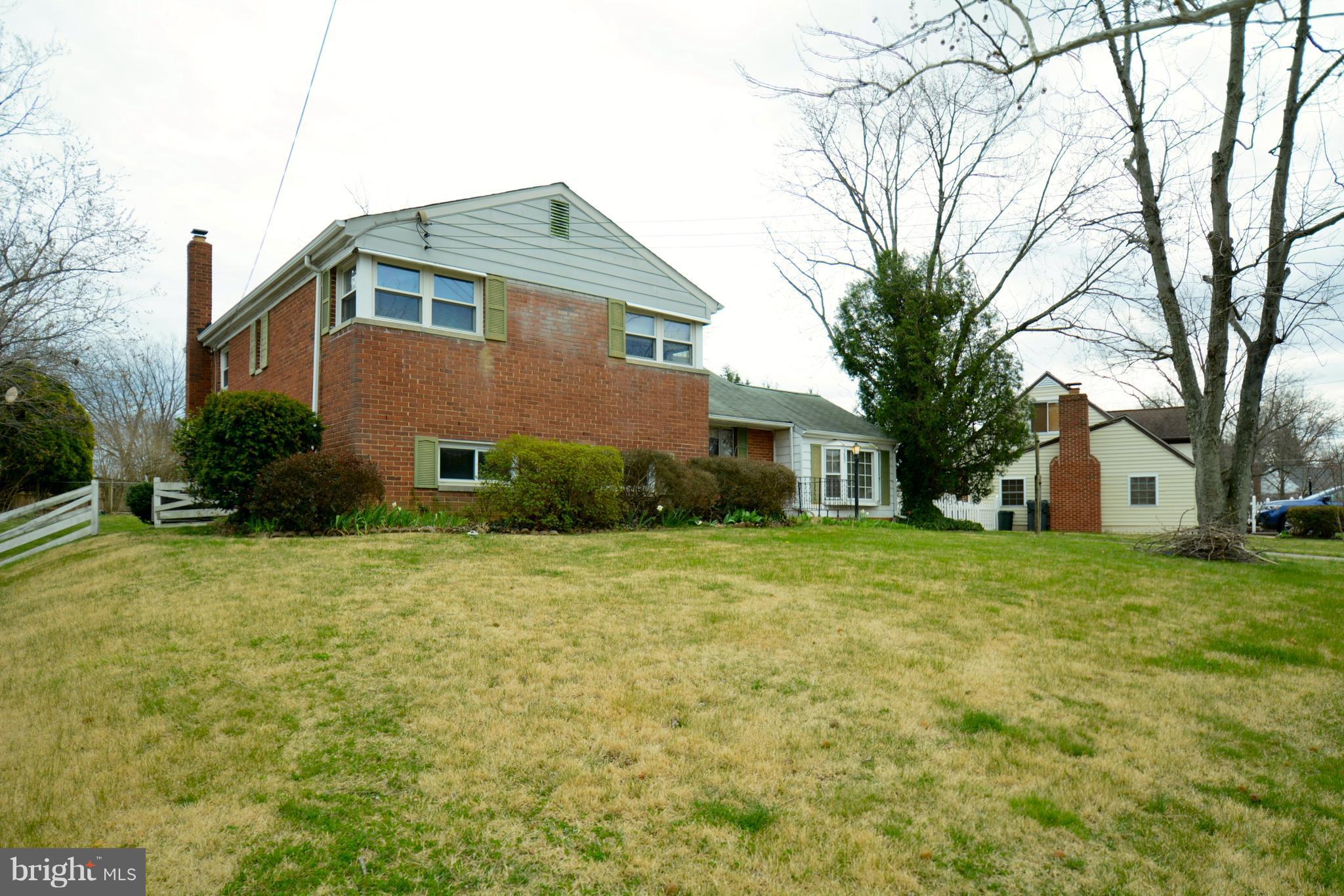 5807 Flanders Street Springfield, VA 22150 - Photo 1 of 30 Exterior (Front)
