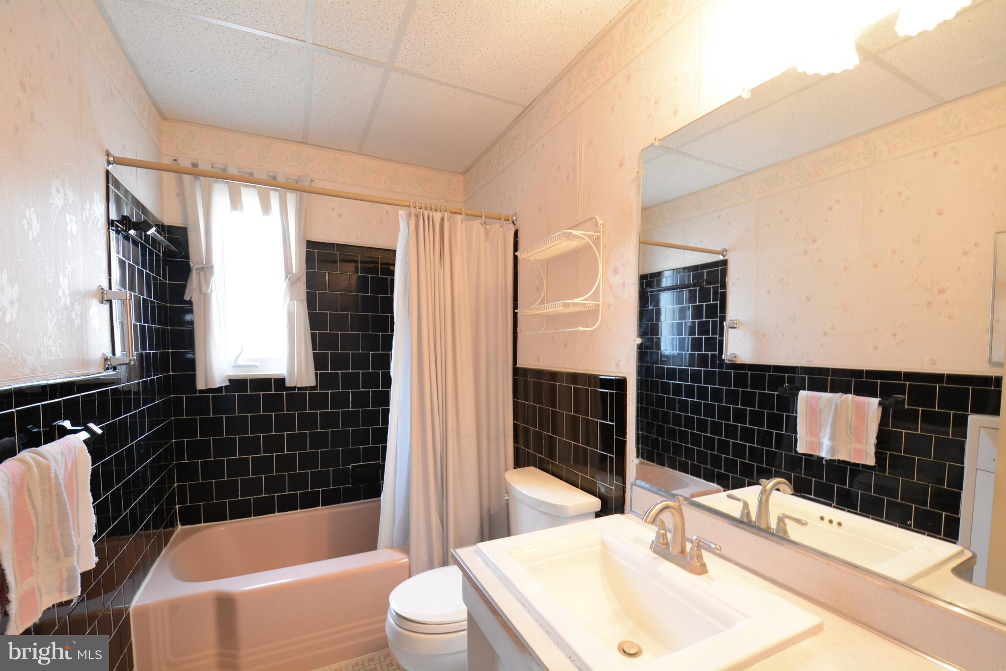 5807 Flanders Street Springfield, VA 22150 - Photo 21 of 30 Bath