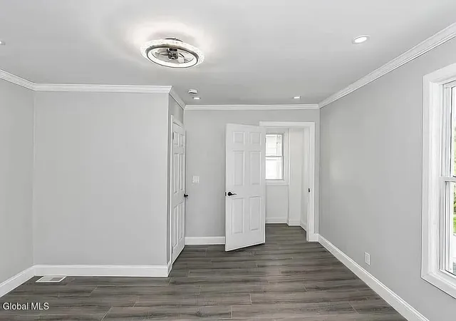 $295,000 | 1684 Lake Boulevard, Schenectady, NY 12304