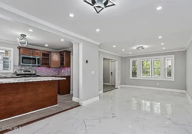 $295,000 | 1684 Lake Boulevard, Schenectady, NY 12304