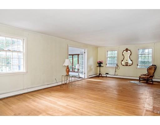33 Rockport Road Weston, MA 02493 - Photo 15 of 39