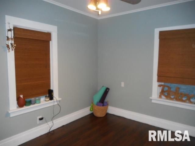 1004 Pershing Boulevard Clinton, IA 52732 - Photo 15 of 18 Gallery Image 15