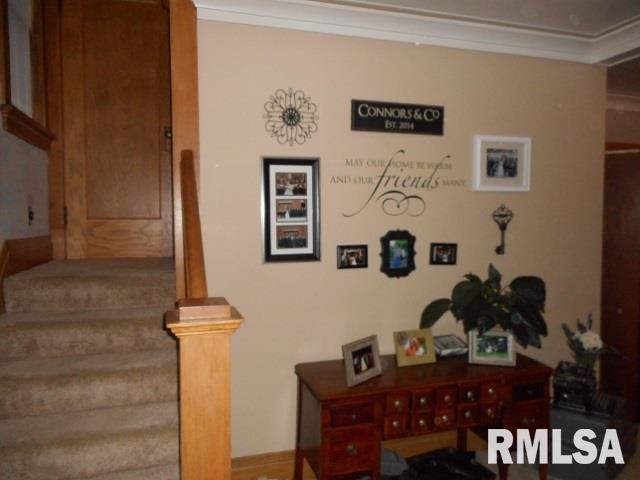 1004 Pershing Boulevard Clinton, IA 52732 - Photo 9 of 18 Gallery Image 9