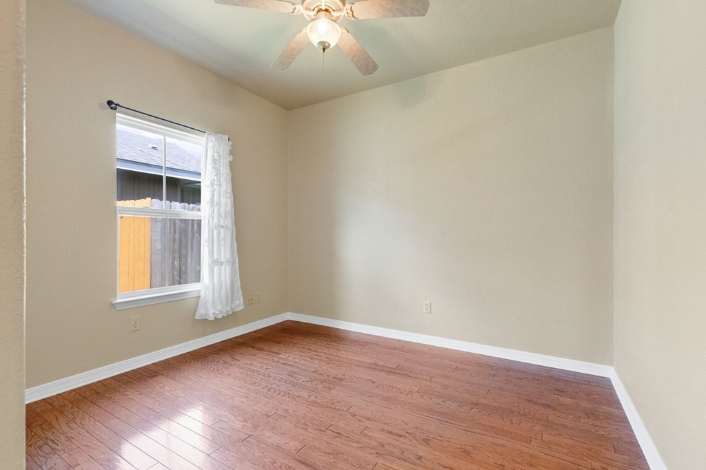 1904 Weston Loop Kerrville, TX 78028 - Photo 20 of 27