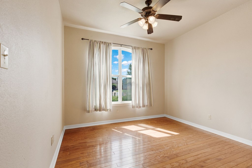 1904 Weston Loop Kerrville, TX 78028 - Photo 23 of 27