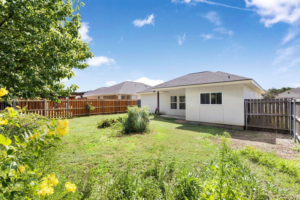 1904 Weston Loop Kerrville, TX 78028 - Photo 25 of 27