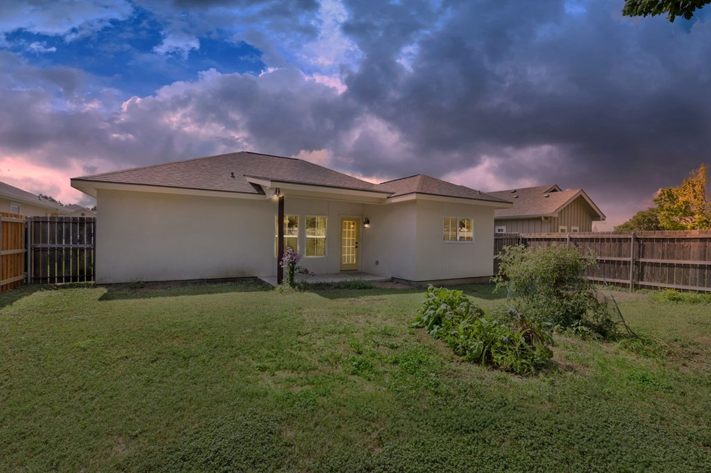 1904 Weston Loop Kerrville, TX 78028 - Photo 26 of 27