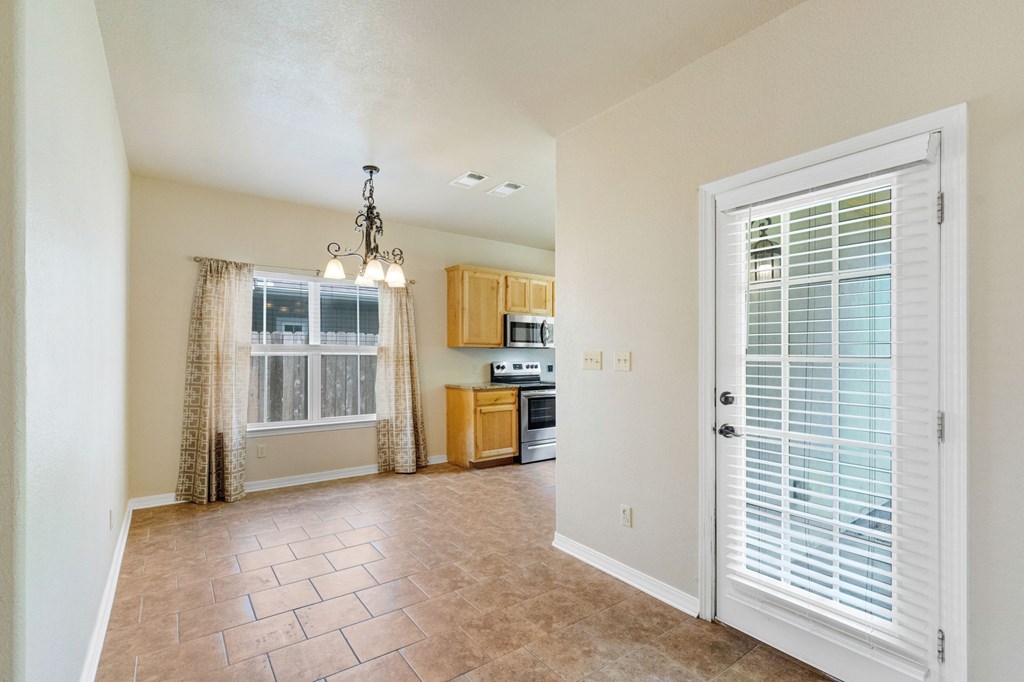 1904 Weston Loop Kerrville, TX 78028 - Photo 7 of 27