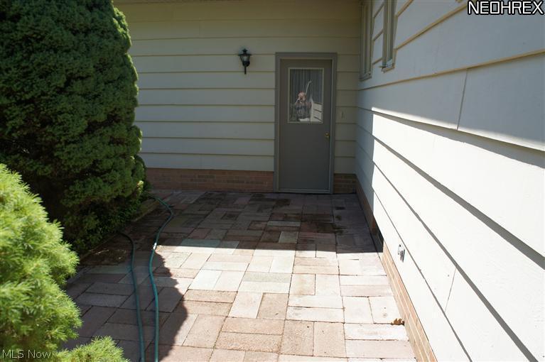 647 Button Road Bedford, OH 44146 - Photo 14 of 15 Gallery Image 14