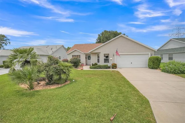 $309,900 | 8371 Southeast 168th Trinity Place, The Villages, FL 32162