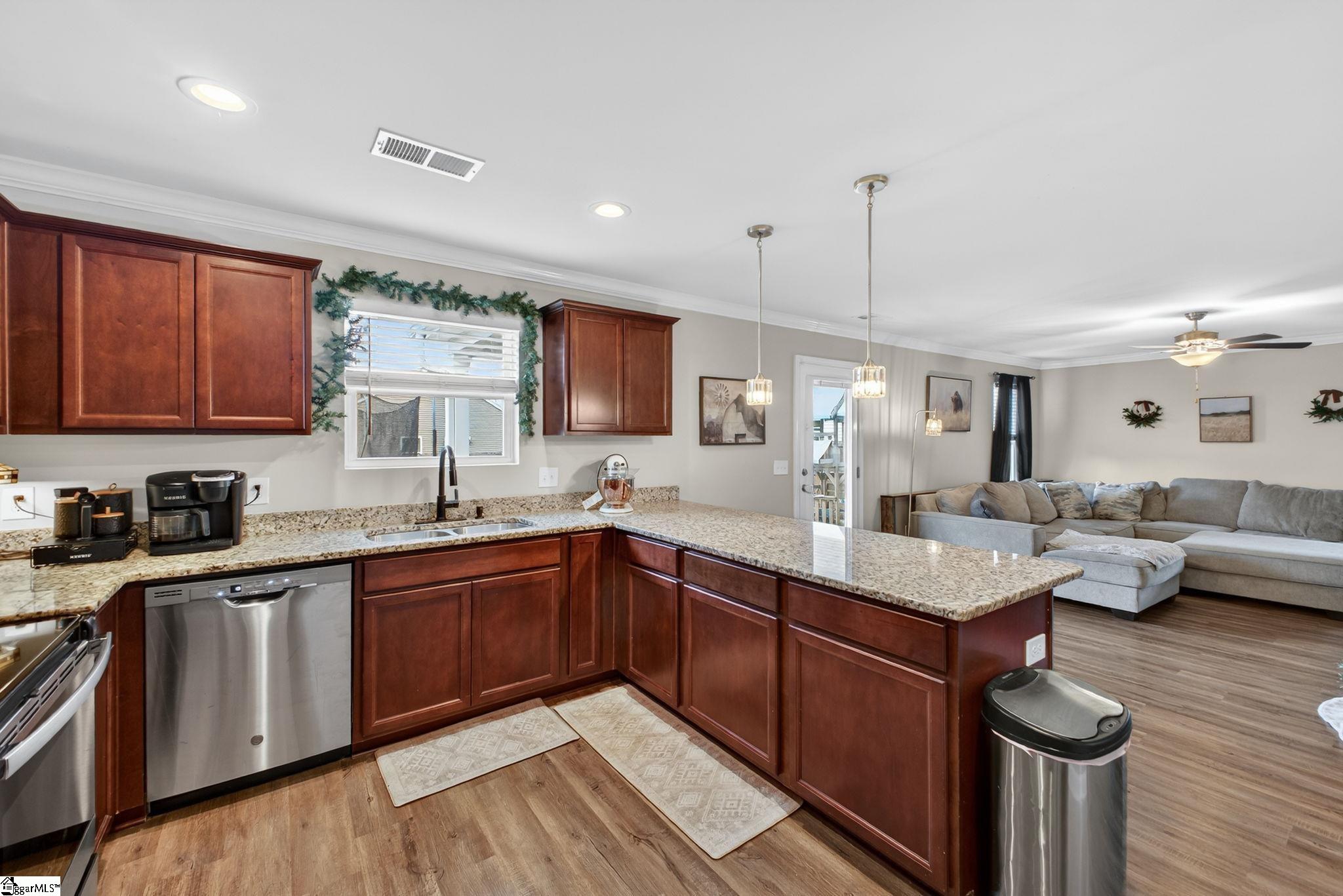 227 Celebration Avenue Anderson, SC 29625 - Photo 6 of 19