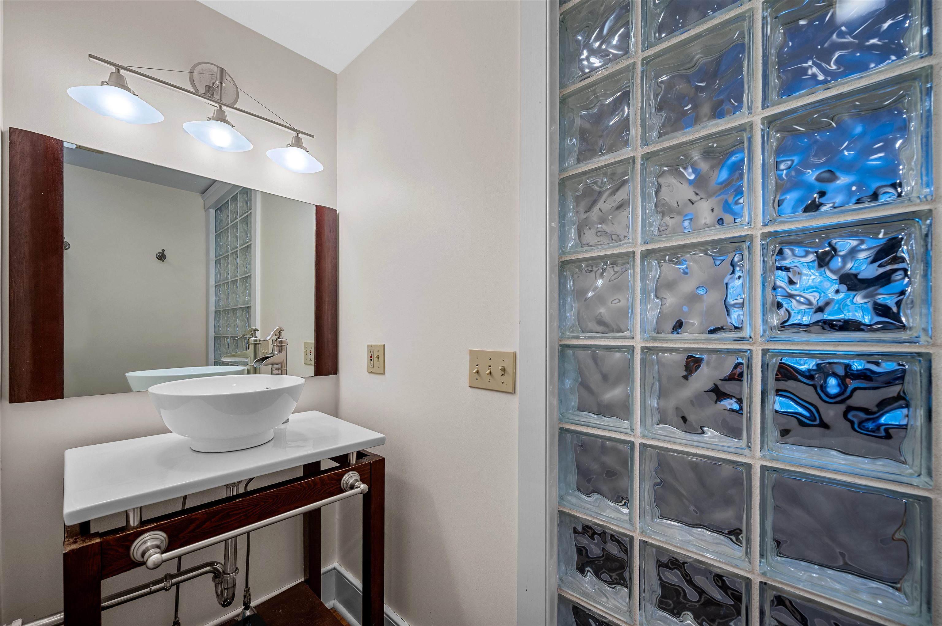 1258 Roxbury Mountain Road Warren, VT 05674 - Photo 35 of 60