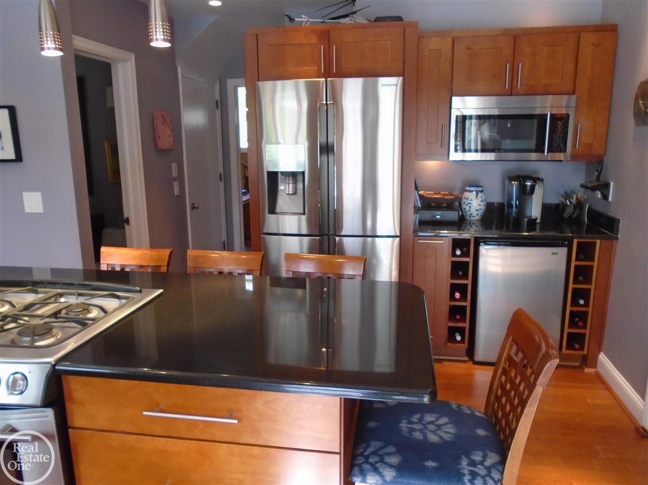 671 Westchester Road Grosse Pointe, MI 48230 - Photo 26 of 71 31350780-25.JPG
