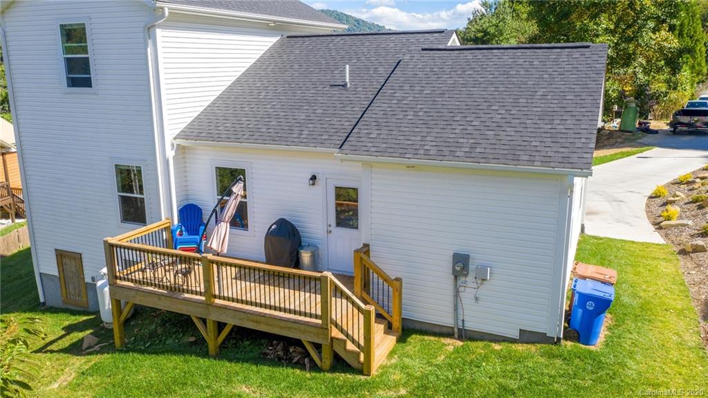 206 Linsonwood Ridge Waynesville, NC 28786 - Photo 3 of 16