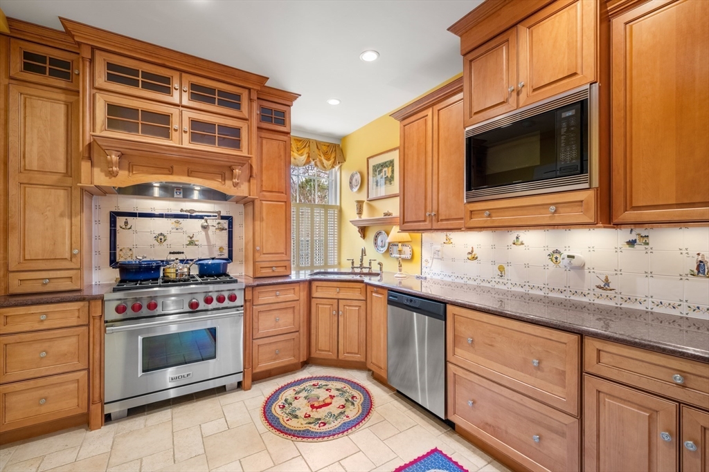 40 Chestnut Street Salem, MA 01970 - Photo 14 of 41