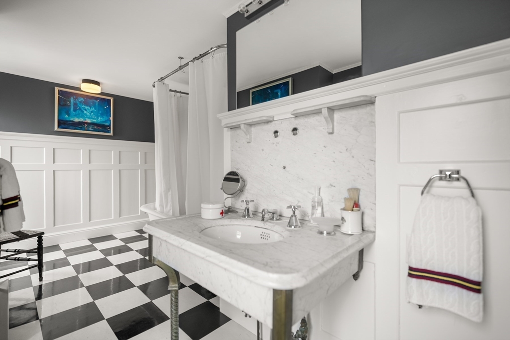 40 Chestnut Street Salem, MA 01970 - Photo 29 of 41