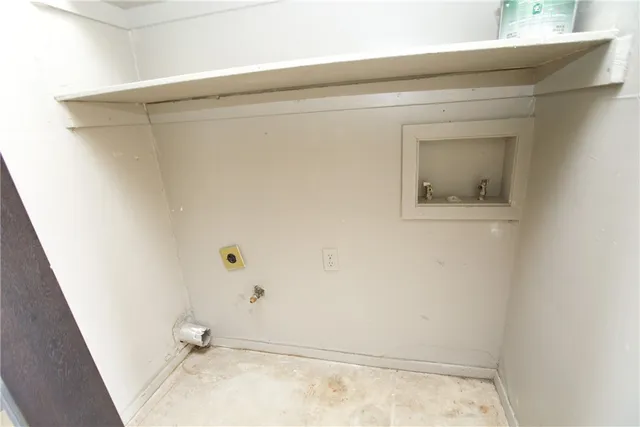 a view of a closet area