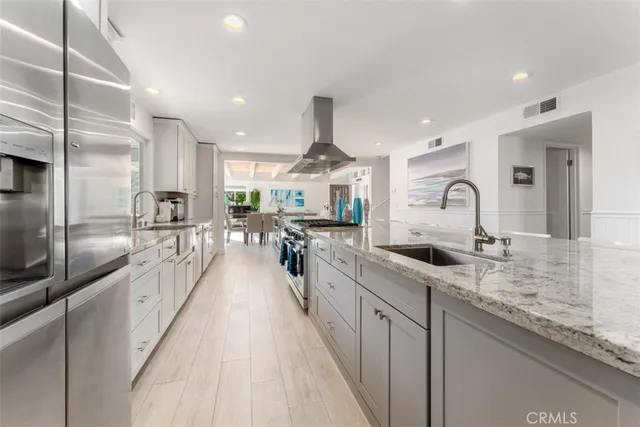 $15,000 | 499 Nyes Place, Laguna Beach, CA 92651