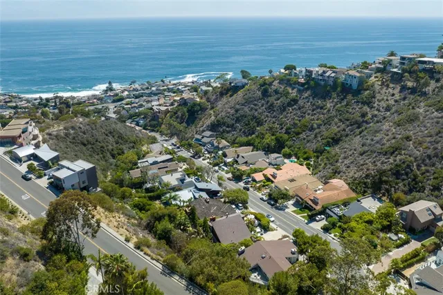 $15,000 | 499 Nyes Place, Laguna Beach, CA 92651