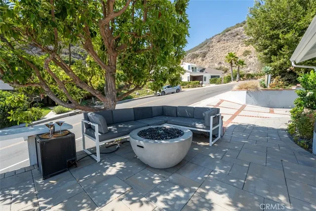 $15,000 | 499 Nyes Place, Laguna Beach, CA 92651