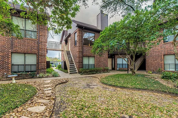 $1,150 | 3130 Walnut Bend Lane, Unit 402, Houston, TX 77042