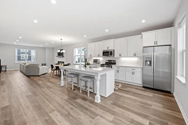 $434,999 | 13434 Territorial Circle North, Maple Grove, MN 55369