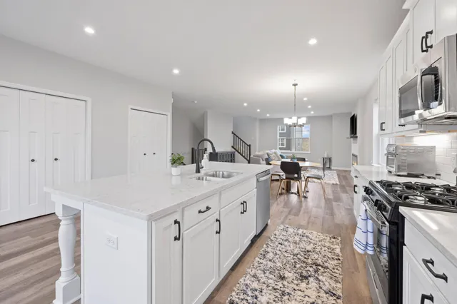 $434,999 | 13434 Territorial Circle North, Maple Grove, MN 55369