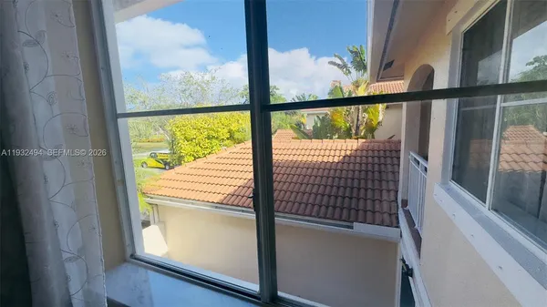 $4,195 | 1094 Redwood Street, Unit 1094, Hollywood, FL 33019