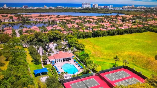 $4,195 | 1094 Redwood Street, Unit 1094, Hollywood, FL 33019