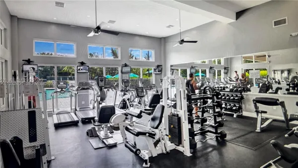 $4,195 | 1094 Redwood Street, Unit 1094, Hollywood, FL 33019