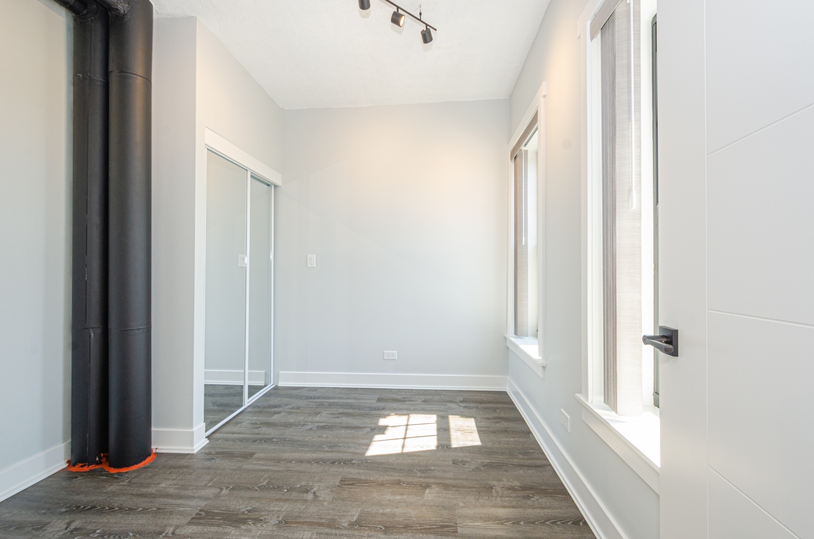 7645 North Sheridan Road, Unit 515 Chicago, IL 60626 - Photo 7 of 14