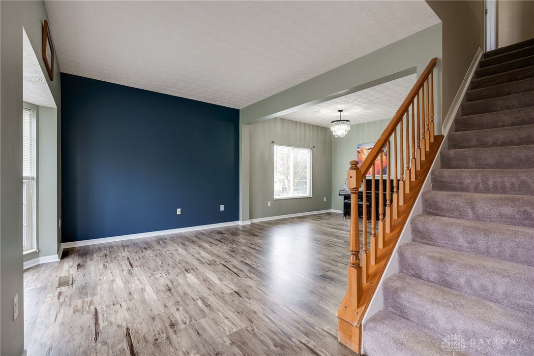 135 Farmridge Road Springboro, OH 45066 - Photo 6 of 38