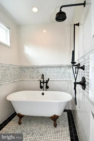 $8,500 | 497 North Abingdon Street, Arlington, VA 22203