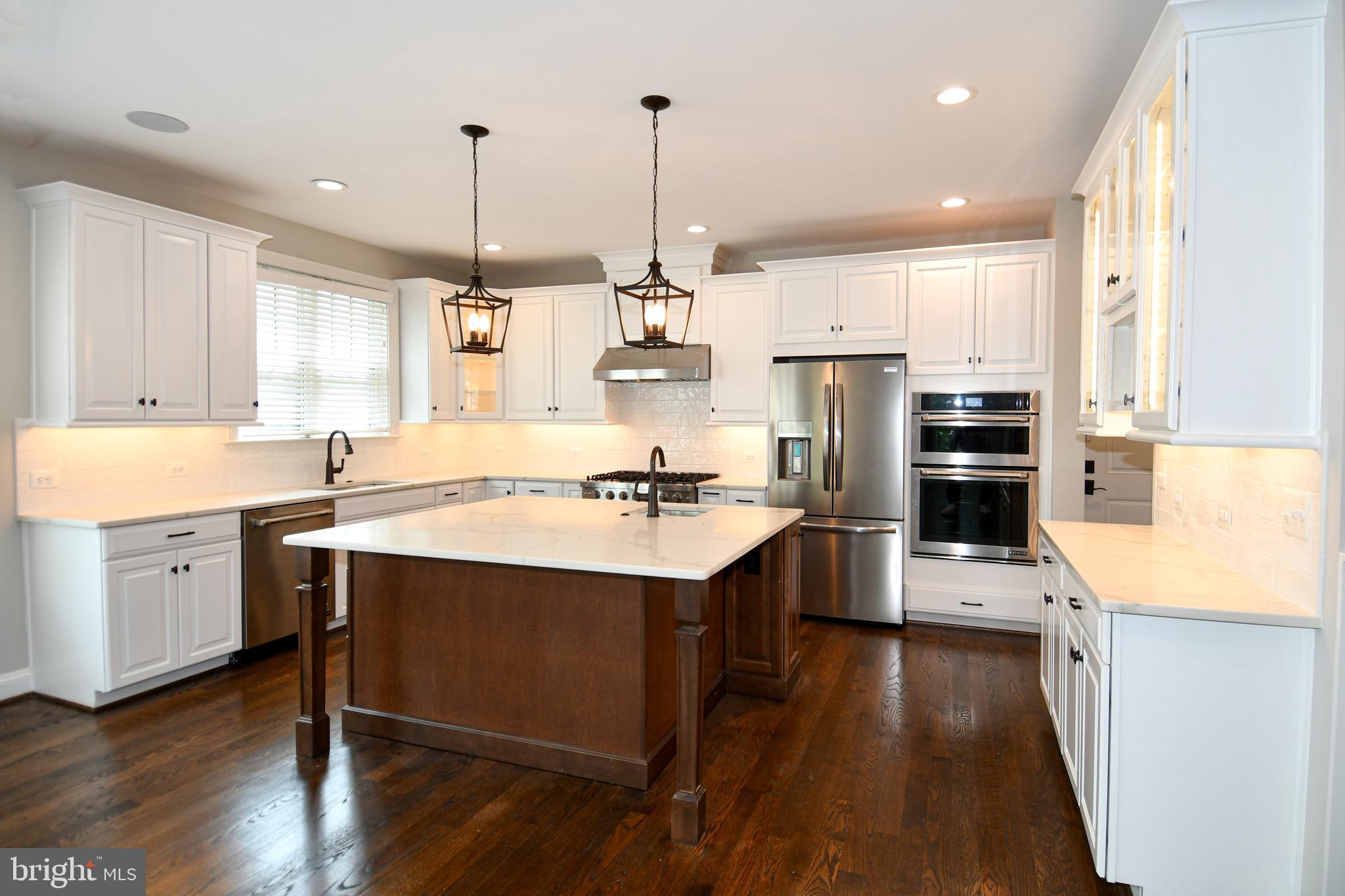 497 North Abingdon Street Arlington, VA 22203 - Photo 6 of 64