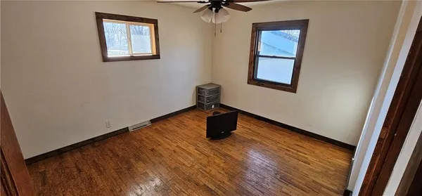 $269,900 | 104 West Cedar Street, Waverly, MO 64096
