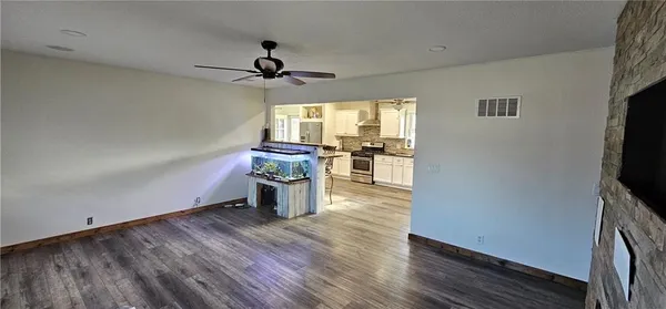 $269,900 | 104 West Cedar Street, Waverly, MO 64096
