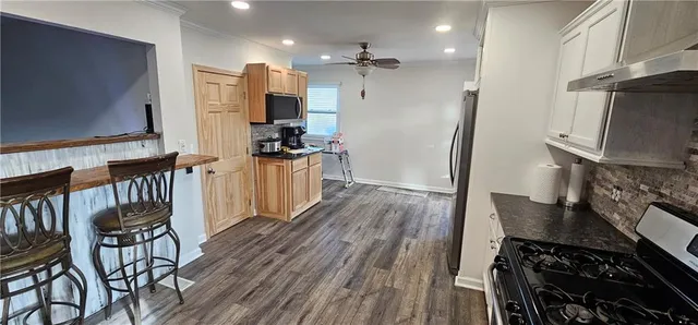 $269,900 | 104 West Cedar Street, Waverly, MO 64096