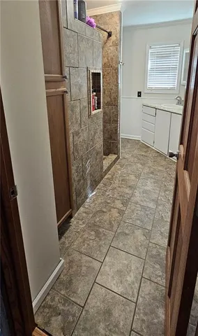 $269,900 | 104 West Cedar Street, Waverly, MO 64096